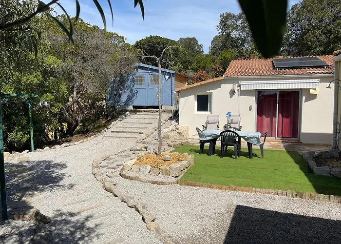 Proche Ajaccio Maisonnette Independante 4 Personnes Au Calme * Alata