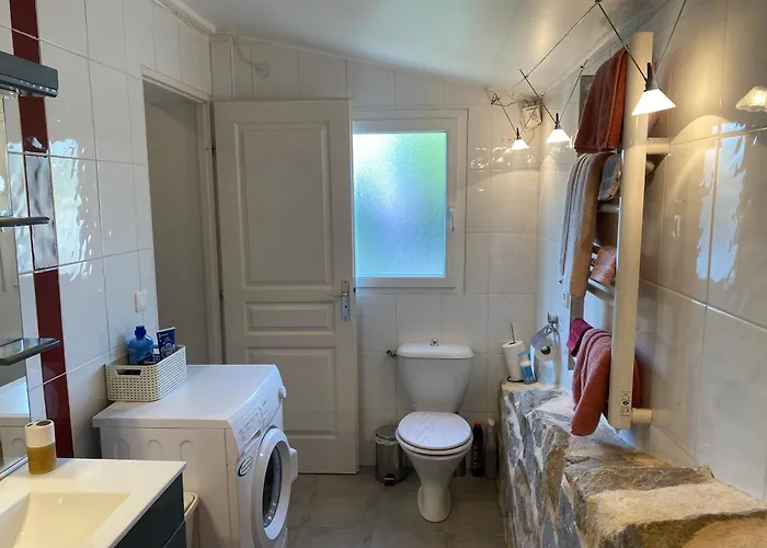 Proche Ajaccio Maisonnette Independante 4 Personnes Au Calme Alata