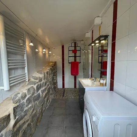 Proche Ajaccio Maisonnette Independante 4 Personnes Au Calme *