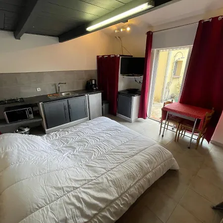 Proche Ajaccio Maisonnette Independante 4 Personnes Au Calme Alata