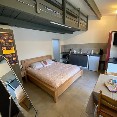 펜션 Proche Ajaccio Maisonnette Independante 4 Personnes Au Calme Alata